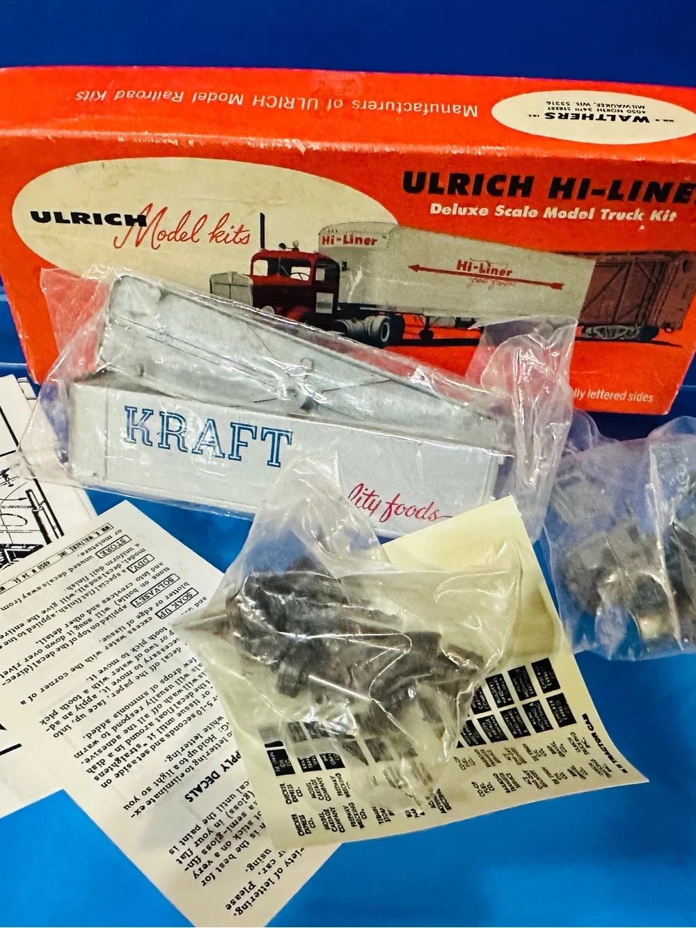 Ulrich Hi-Liner Deluxe Scale Model Truck Kit   Retro Mid Century Metal Parts